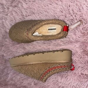Cushionare Platform Booties size 9 NWT